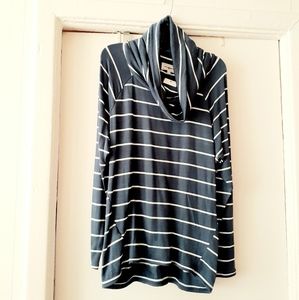 NWT*Lou & Grey Signaturesoft teal cowlneck  XS